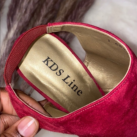 🌟SOLD🌟COPY - Red suede heels - Picture 5 of 7